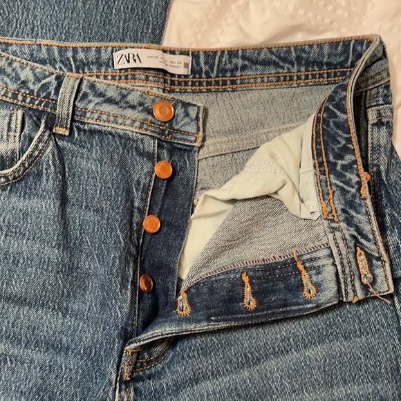 Zara high waisted jeans with front slit - Picture 6 of 8